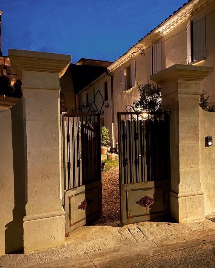 Maison 1823 - Suites De Charme A Garons Экстерьер фото