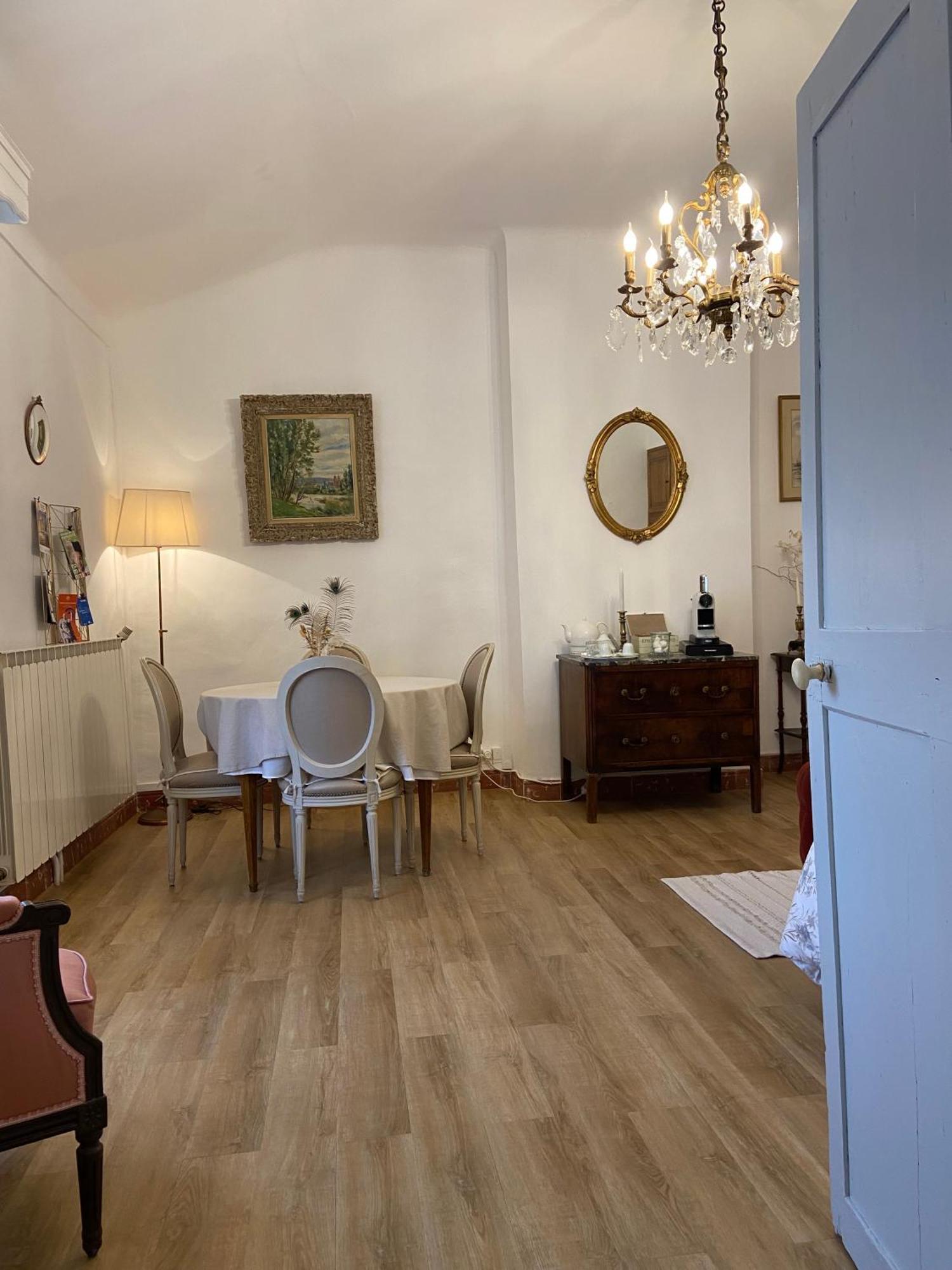 Maison 1823 - Suites De Charme A Garons Экстерьер фото